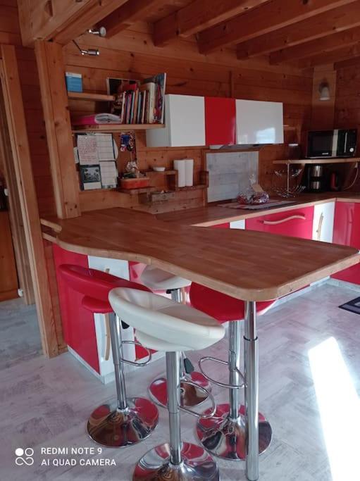Chalet Familial En Bois A 150 M De La Mer Santec 外观 照片